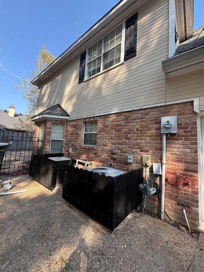 Building Photo - Rental Property