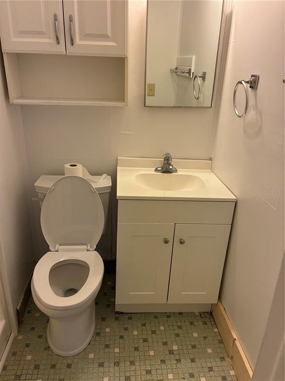 Building Photo - 470 SW Dove St