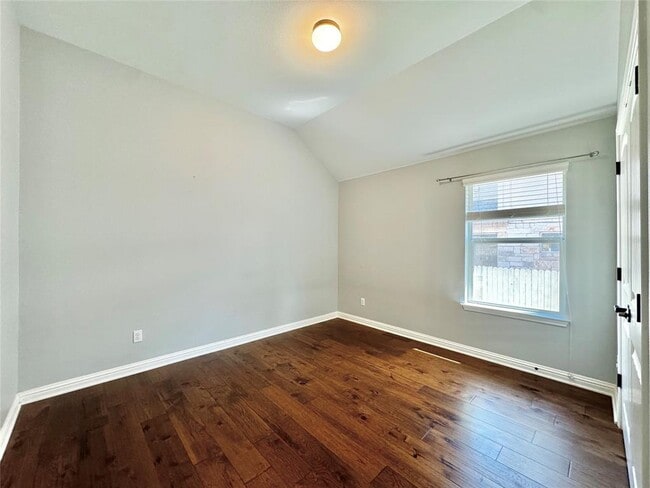 Building Photo - 4207 Oldenburg Ln