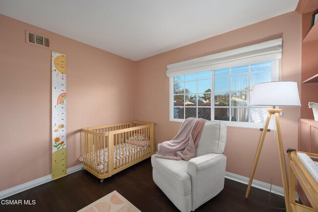 Building Photo - 1988 Olivewood Ct