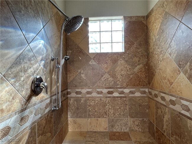 Building Photo - 2685 La Boutique St