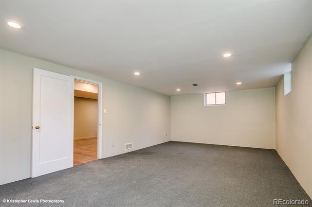 Building Photo - 145 N Downing St