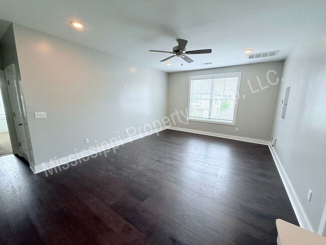 Building Photo - 3BR/3.5BA For Rent