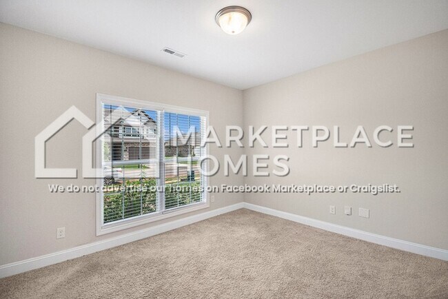 Building Photo - 16580 Demi Dr
