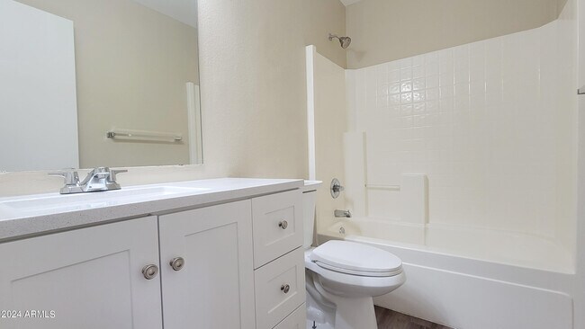 Building Photo - 3933 N 125th Dr