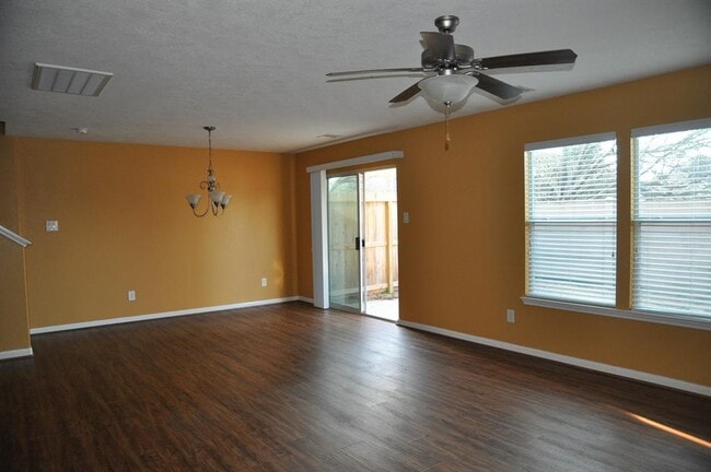 Building Photo - 12229 Medina Lake Dr