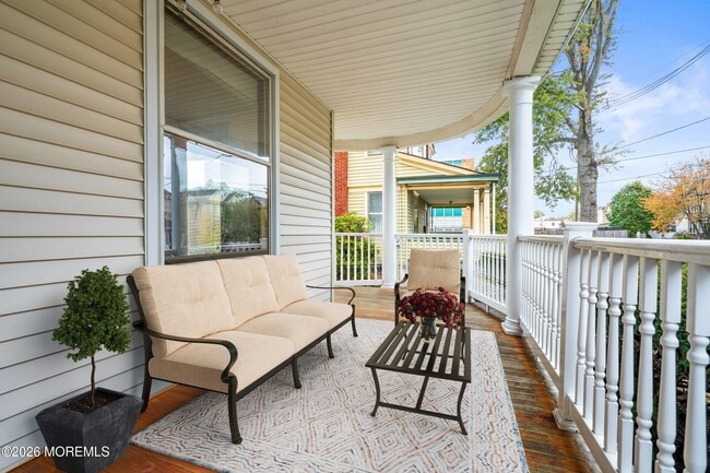 Building Photo - 50 Peters Pl