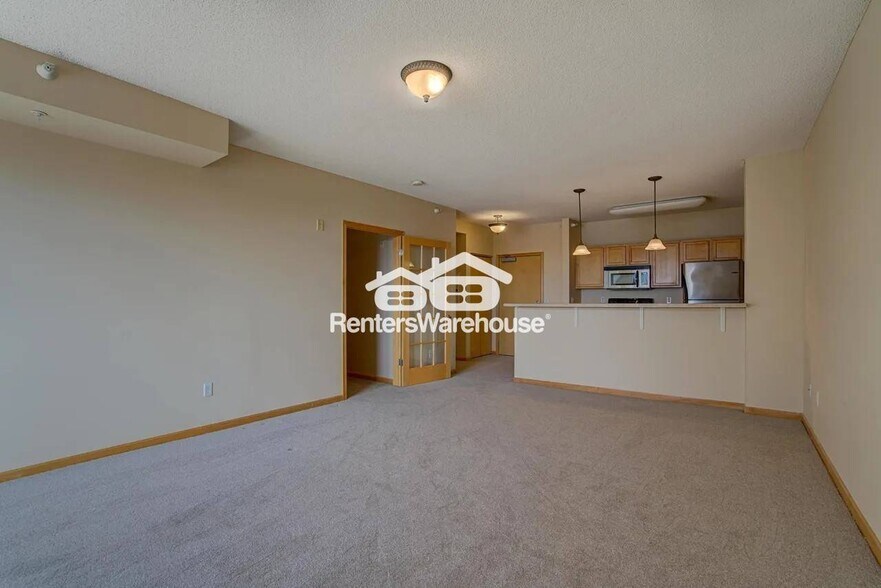 Building Photo - 7601 N Aldrich Ave