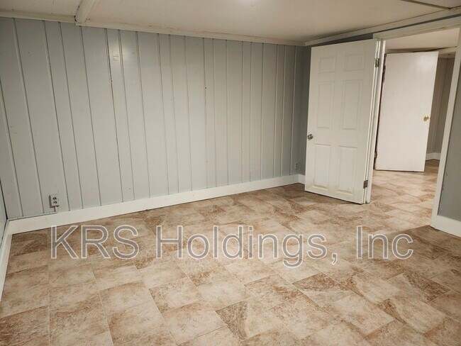 Building Photo - 21 Port Republic Rd