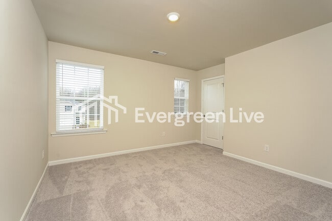 Building Photo - 817 Pear Blossom Ct