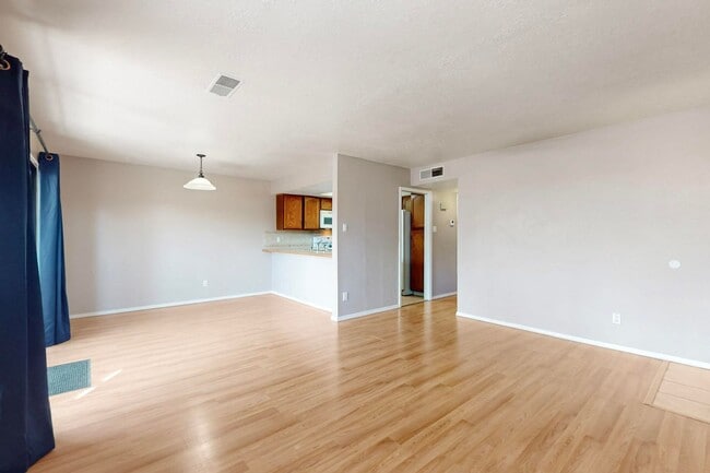 Building Photo - NE well located  Two Bedroom Condo.