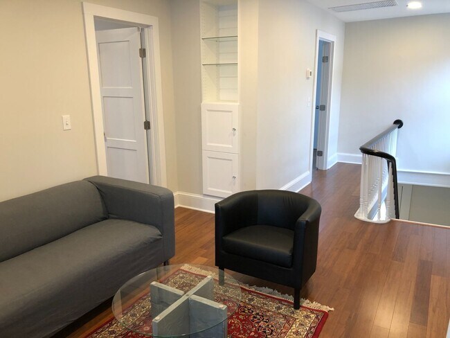 Building Photo - 143 Eastern Drive