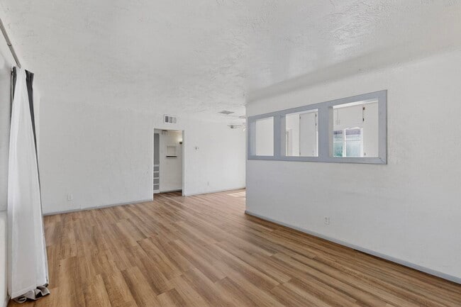 Building Photo - 2904 Hyder Ave SE