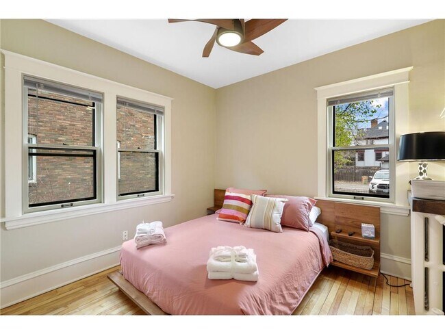 Building Photo - 971 Goodrich Ave