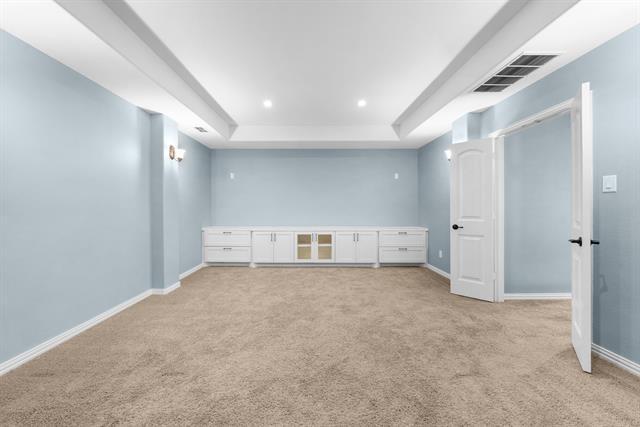 Building Photo - 600 Park Meadow Ln