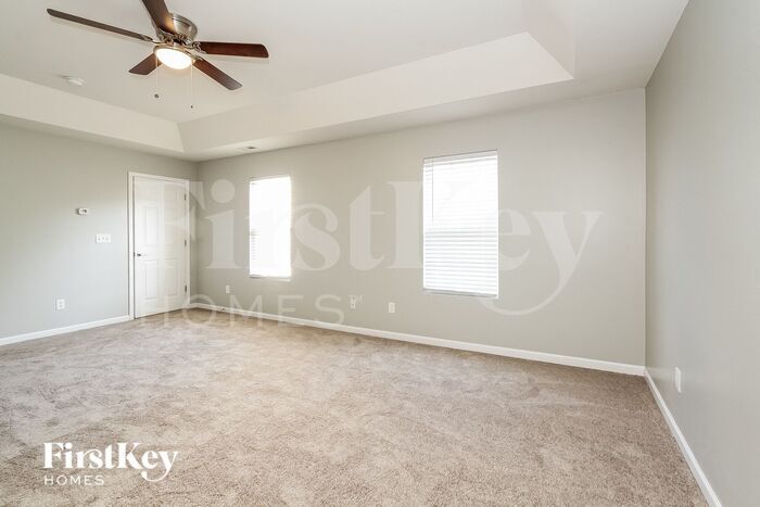 Building Photo - 12828 Coral Sunrise Dr