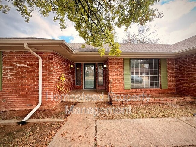 Building Photo - 2220 NW 118th St