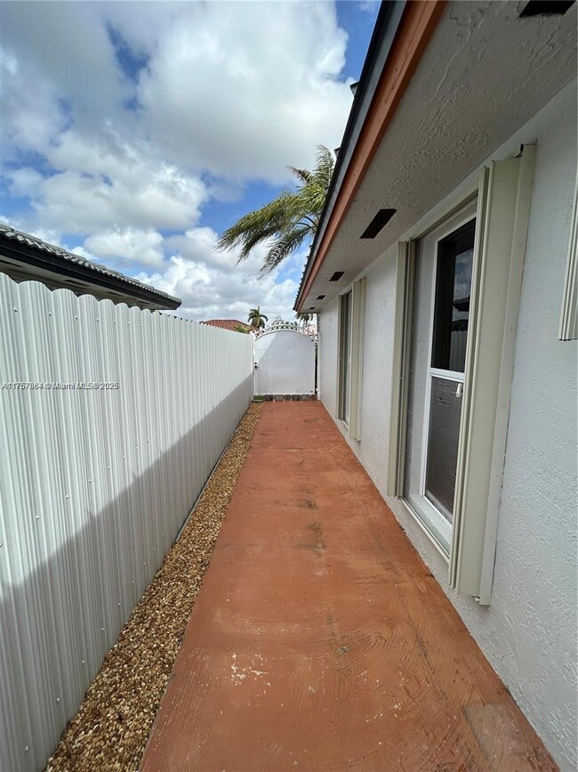 Building Photo - 14830 SW 178th Terrace
