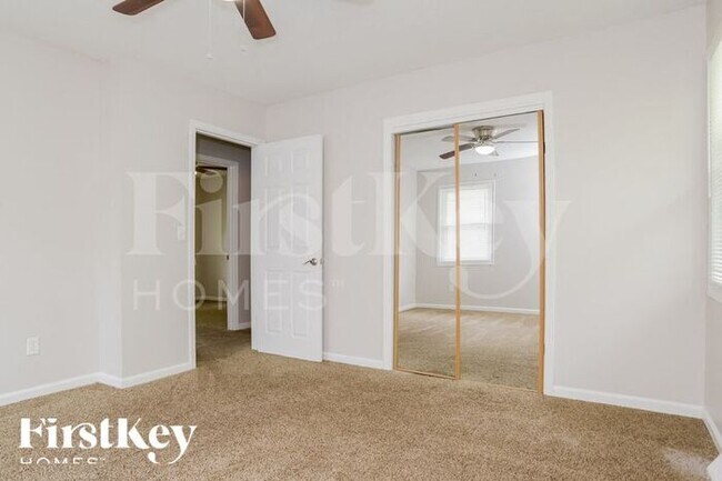 Building Photo - 5015 NW Woody Creek Ln