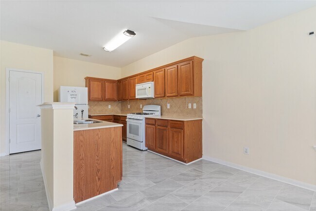 Building Photo - 7710 Sapulpa Ln