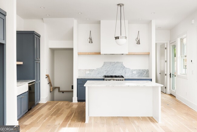 Building Photo - 1210 Mado Lp