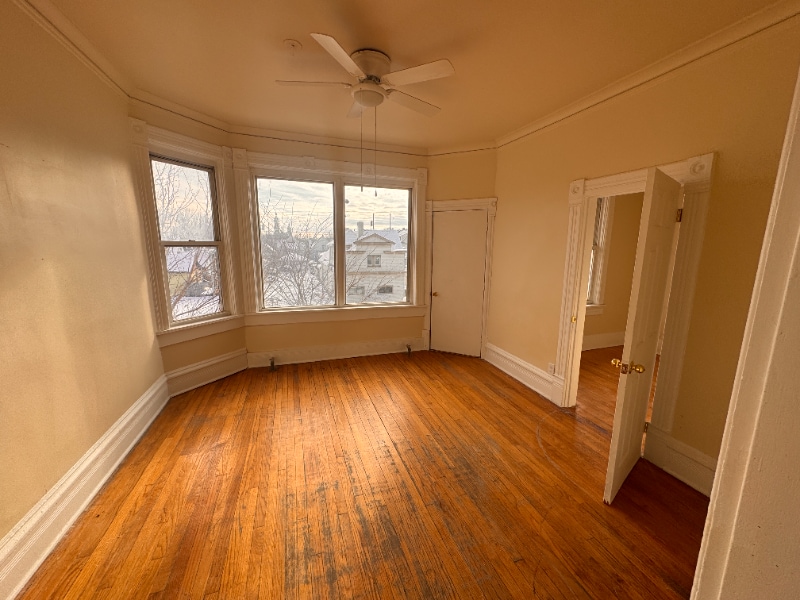 Building Photo - 2112 W Greenfield Ave