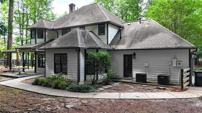 Building Photo - 4650 Burnt Hickory Rd NW