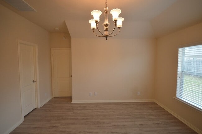 Building Photo - 11115 Barker Park Ct