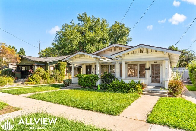 Building Photo - 528-530 E Van Bibber Ave