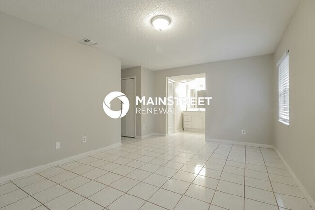 Building Photo - 4 Bedroom Pet-Friendly Home in Winter Springs, FL with Main Street Renewal