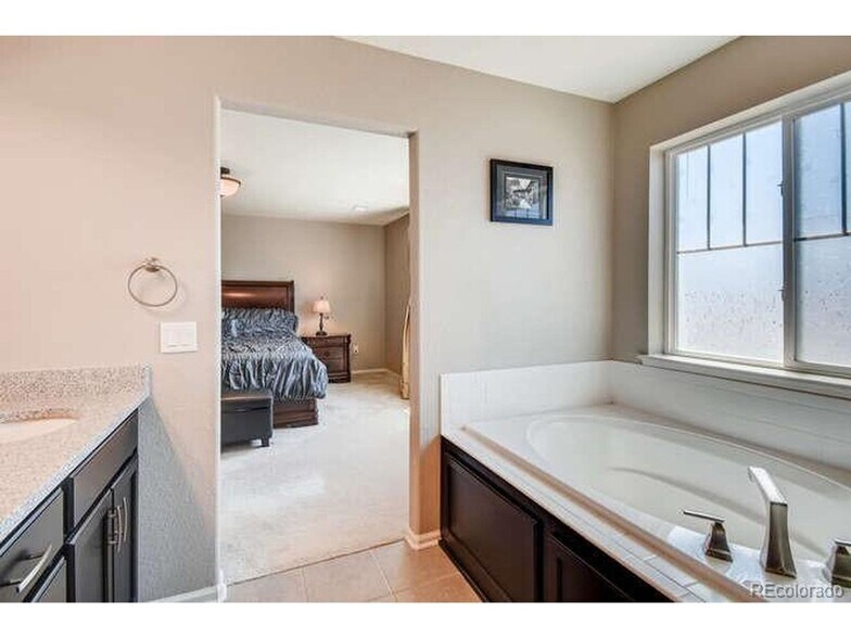 Building Photo - 795 Old Wagon Trail Cir