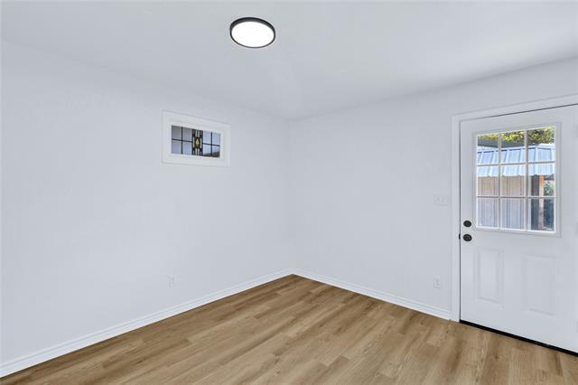 Building Photo - 211 Woodlawn Dr