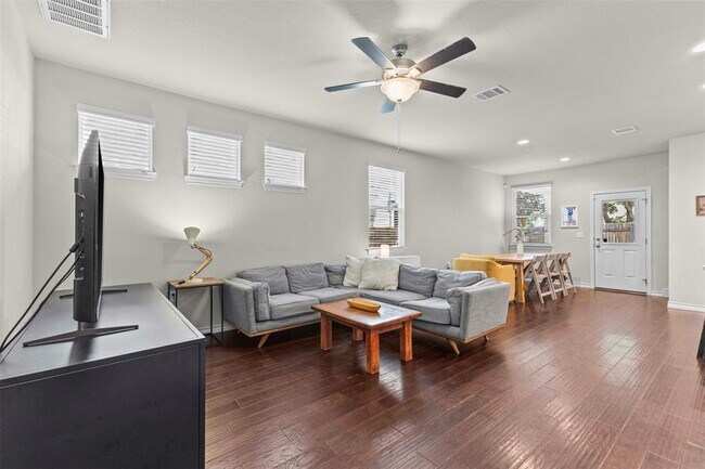 Building Photo - 11704 Prado Ranch Blvd