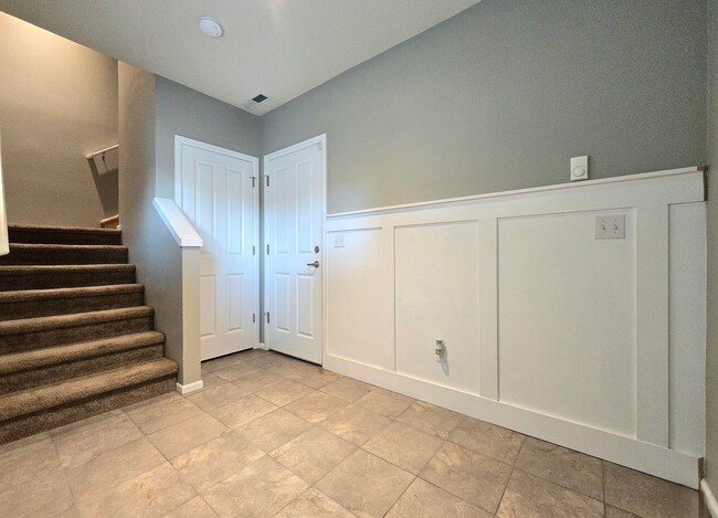 Building Photo - 4 Bedroom Home with Lake Views - Pet Friendly - 1/2 off 1st Months rent!