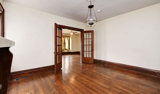 Building Photo - Charming 2-Bedroom Duplex in Franklin Park