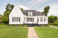 Building Photo - 1600 NW 38th St