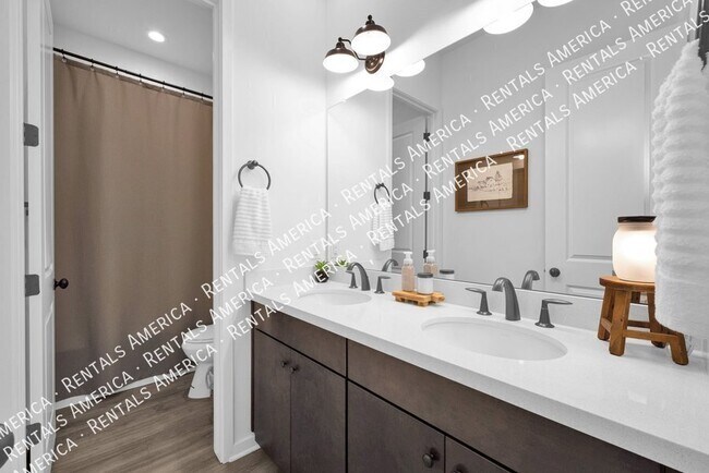 Building Photo - 22700 E Arroyo Verde Dr