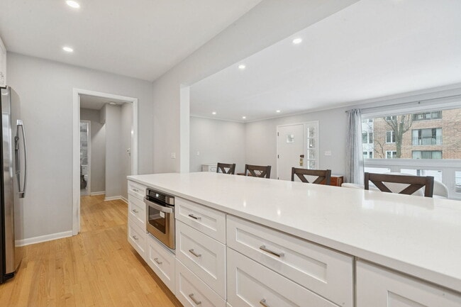 Building Photo - 2607 McDaniel Ave