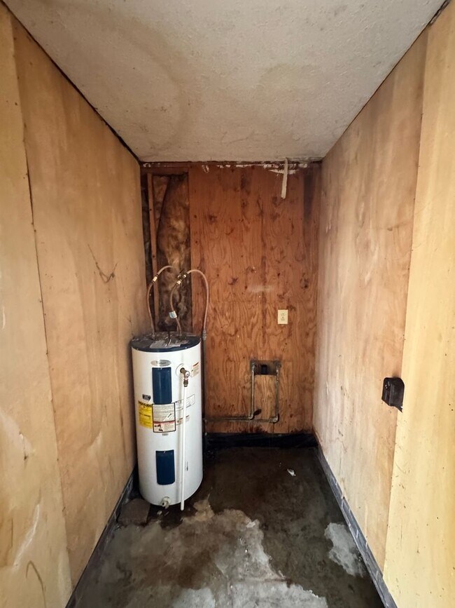 Building Photo - 2 bedroom / 1 office / 1 bathroom in Shelby, NC