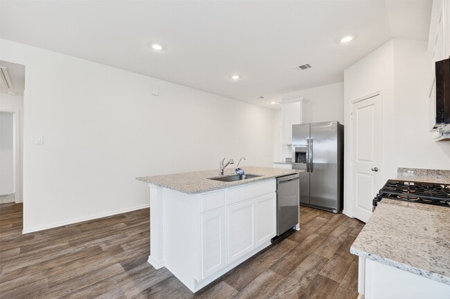 Building Photo - 3710 Marino Mile Dr