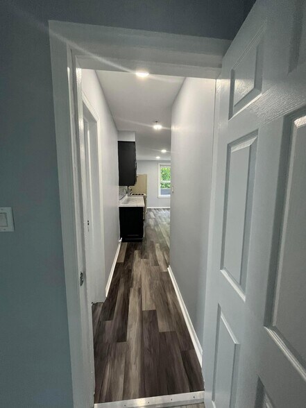 Building Photo - 59 Sherman Plz