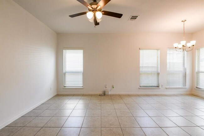 Building Photo - 6421 Innsbruck Meadows Ln