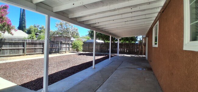 Building Photo - 3013 Freedom Ln