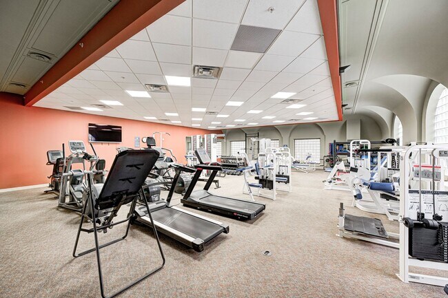 Building Photo - Indianapolis Athletic Club Condo