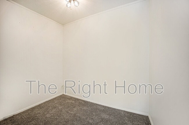 Building Photo - 3918 S 14th St