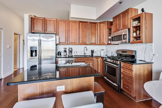 Building Photo - 230 W Division St