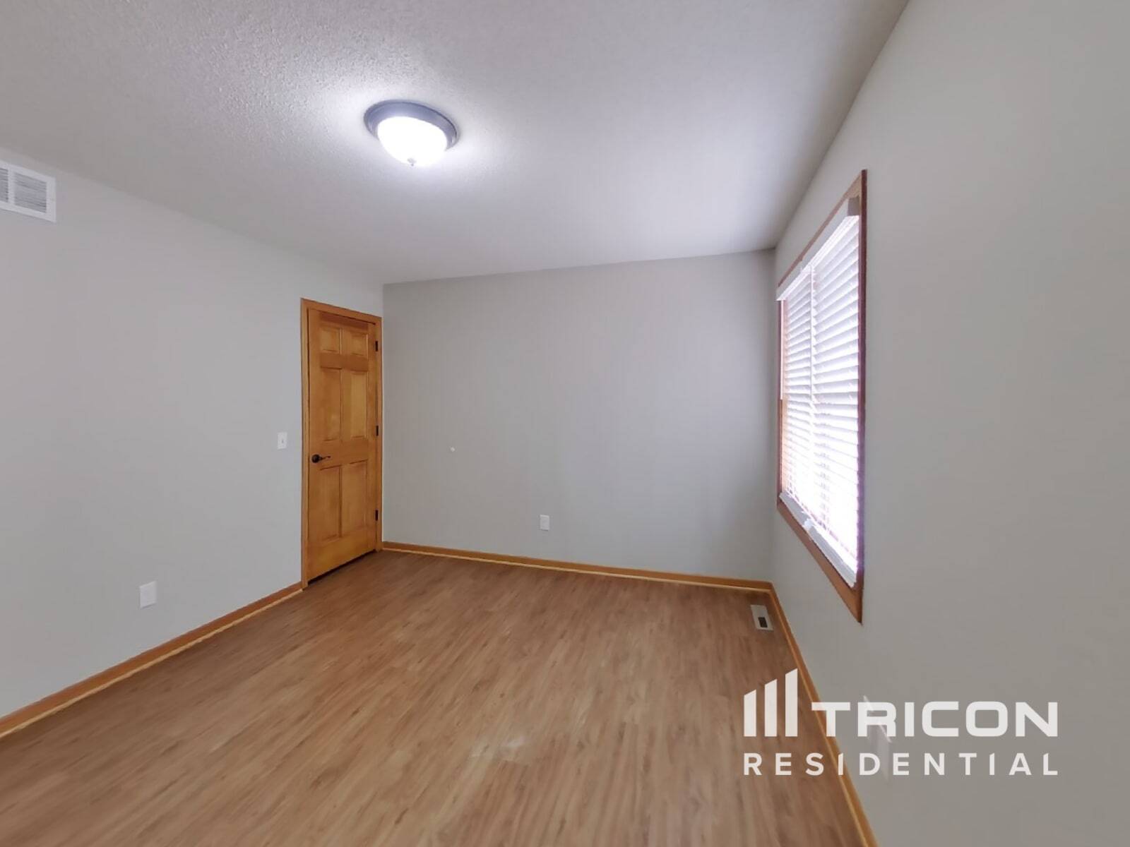 Building Photo - 4005 Deerwood Trail