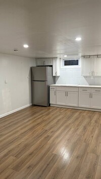 Building Photo - 28 McGaw Ave