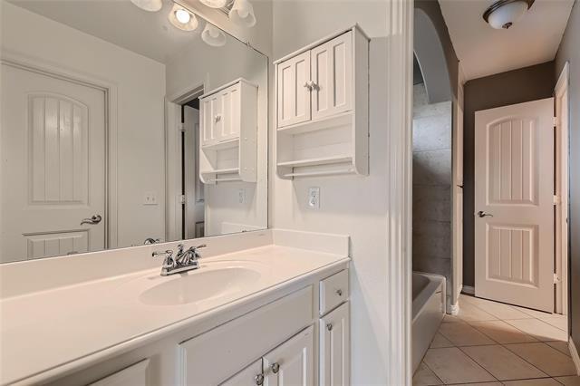 Building Photo - 1124 Grant Ave