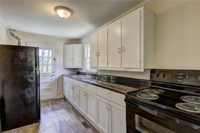 Building Photo - 3378 Pio Nono Cir